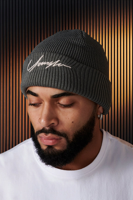 906 - SIGNATURE BEANIES