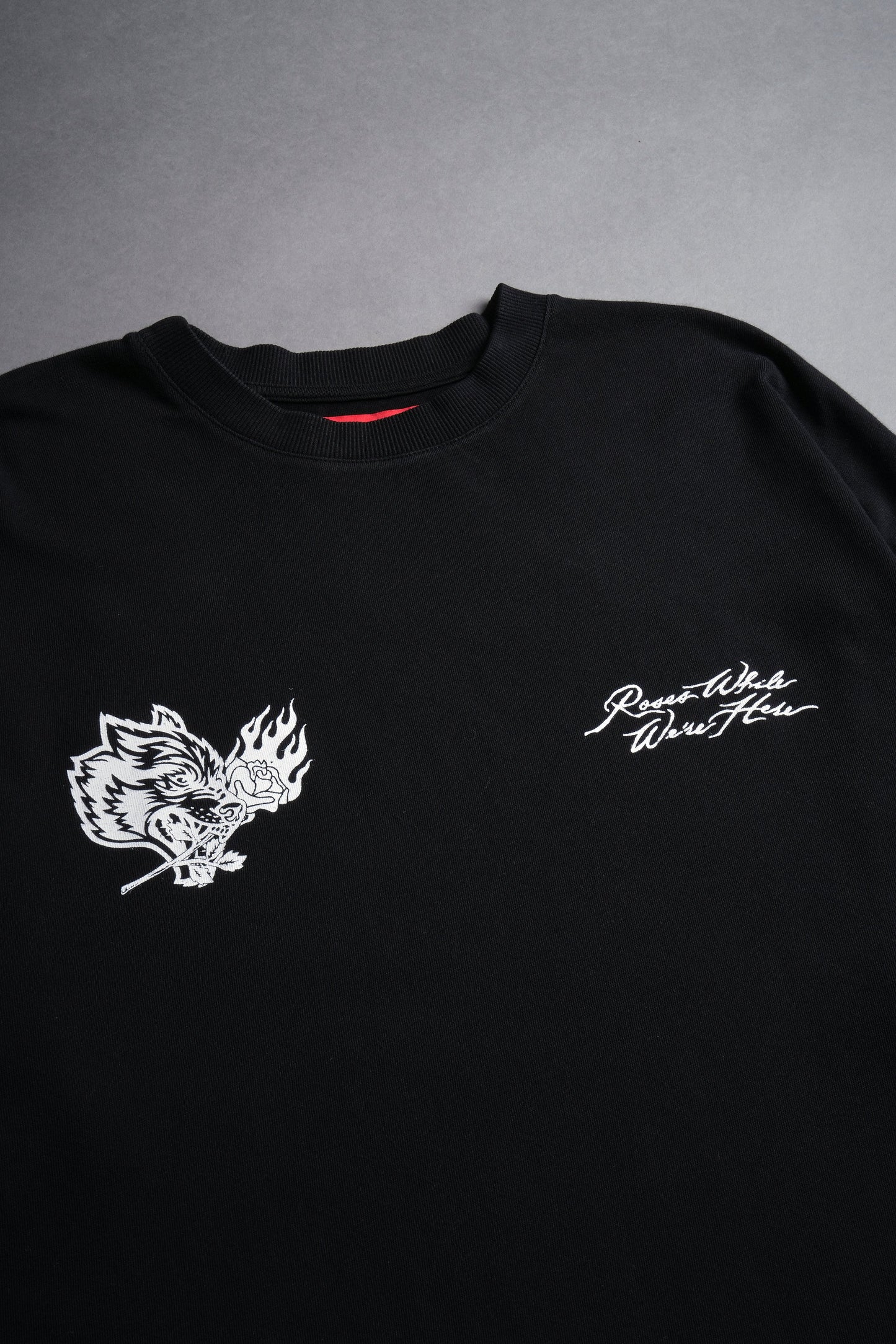 DARCSPORT ROSES WHILE WE'RE HERE "PREMIUM" OVERSIZED TEE IN BLACK