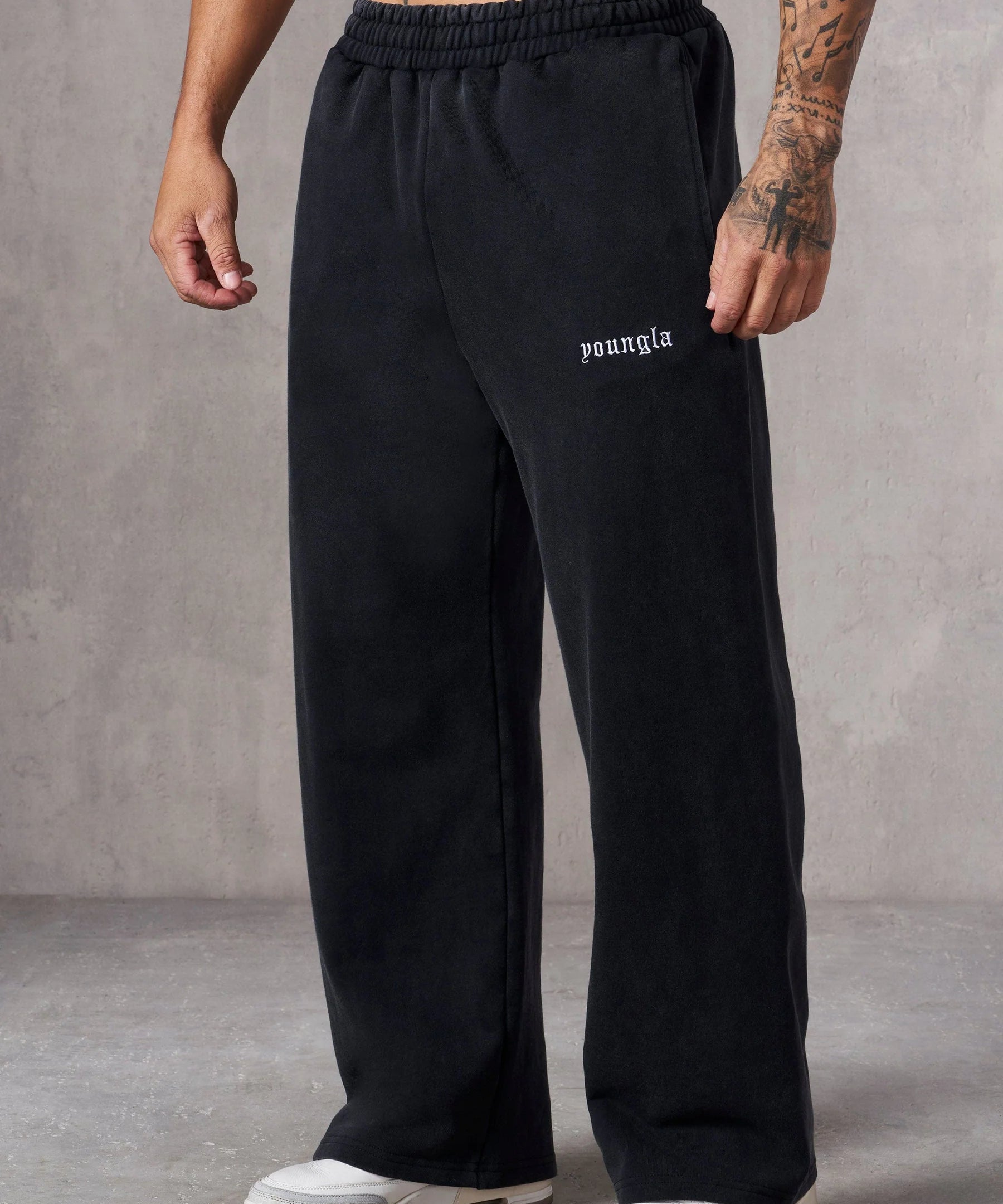 2111_black-wash_002_11_26_rudy_ecomm_61ab94dd-770a-4cd6-87dc-be0d64433b1f_jpg.webp