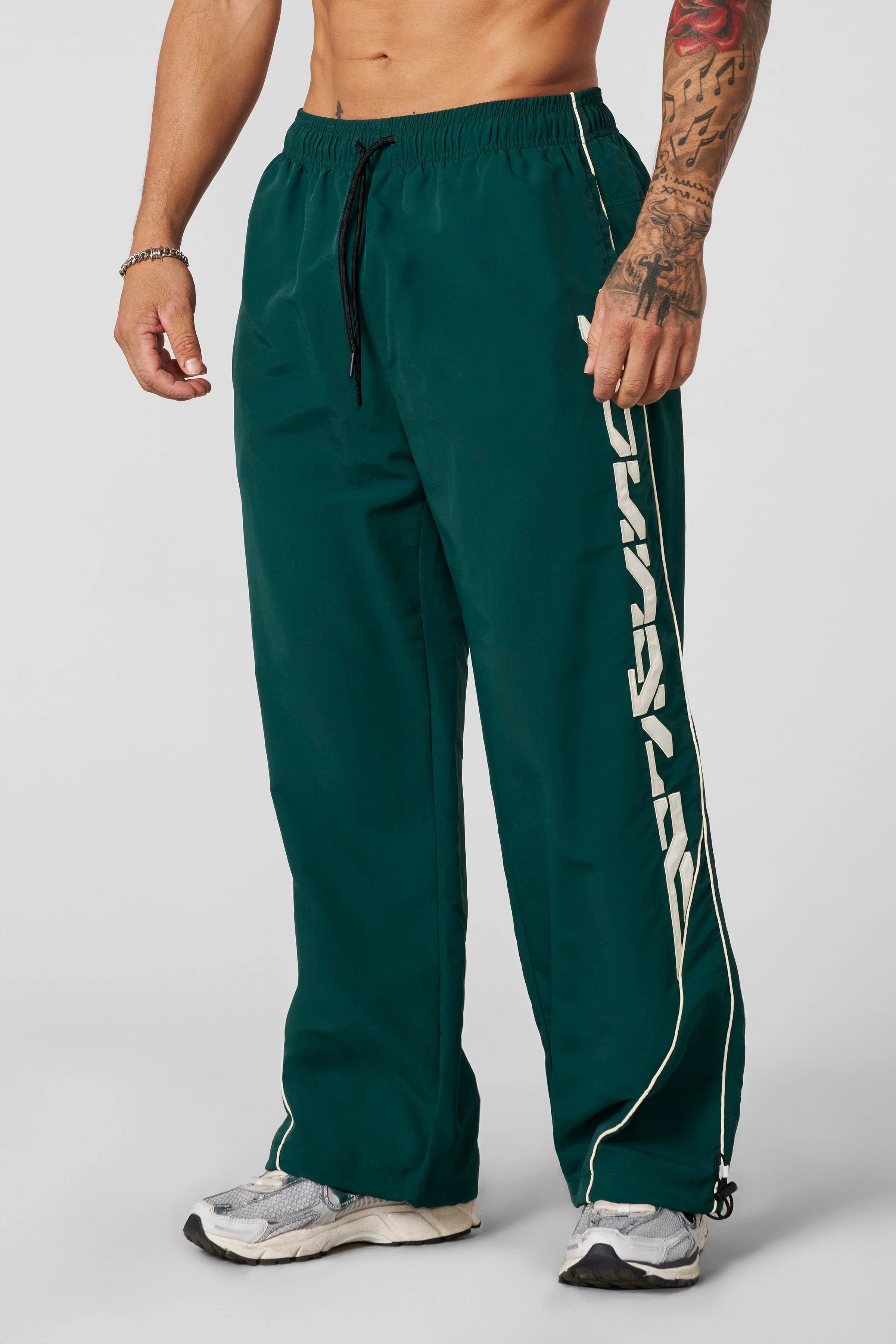 2113 - FOUNDATION TRACK PANTS - VERDE