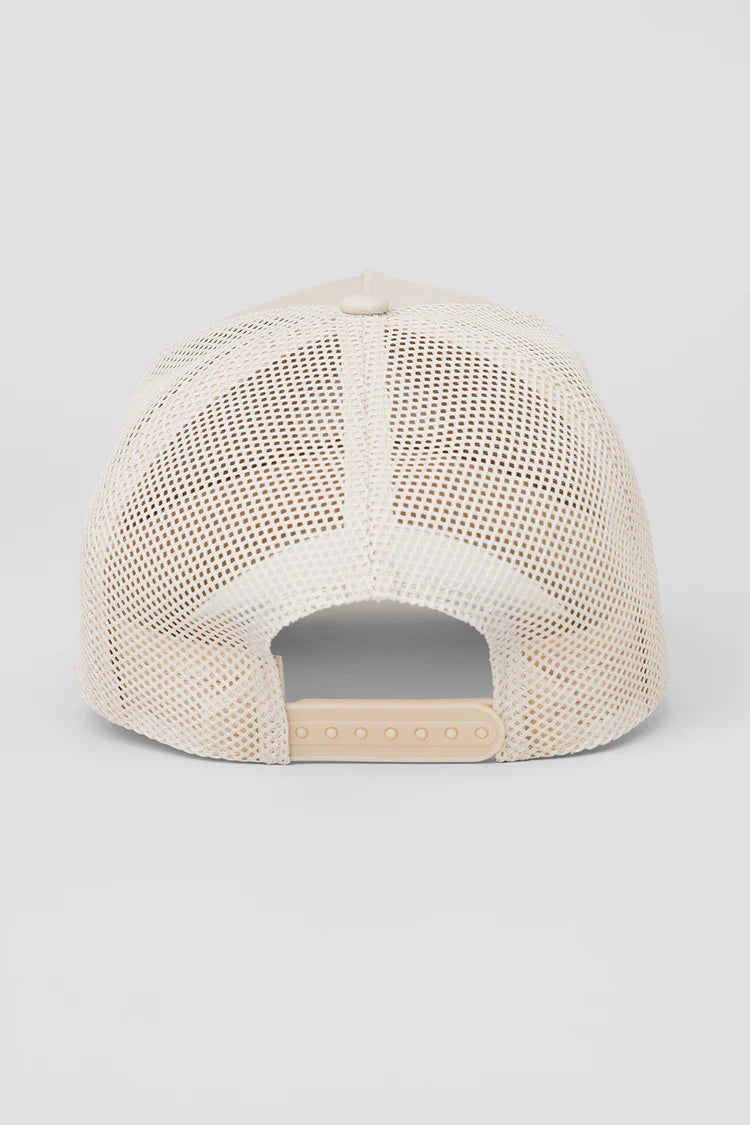 DISTRICT TRUCKER HAT