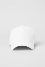 PERFORMANCE DISTRICT TRUCKER HAT BLANCO