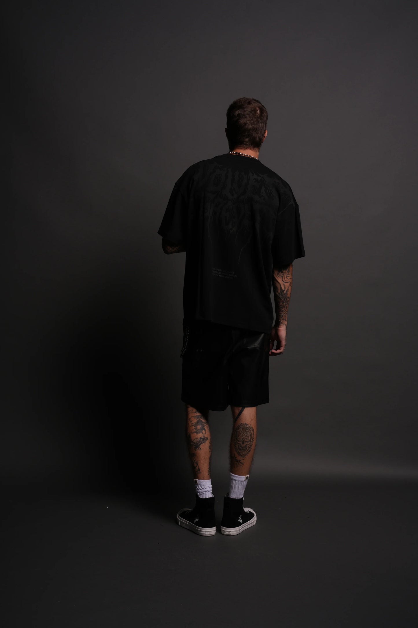 ONI CODE "PREMIUM" TEE IN BLACK