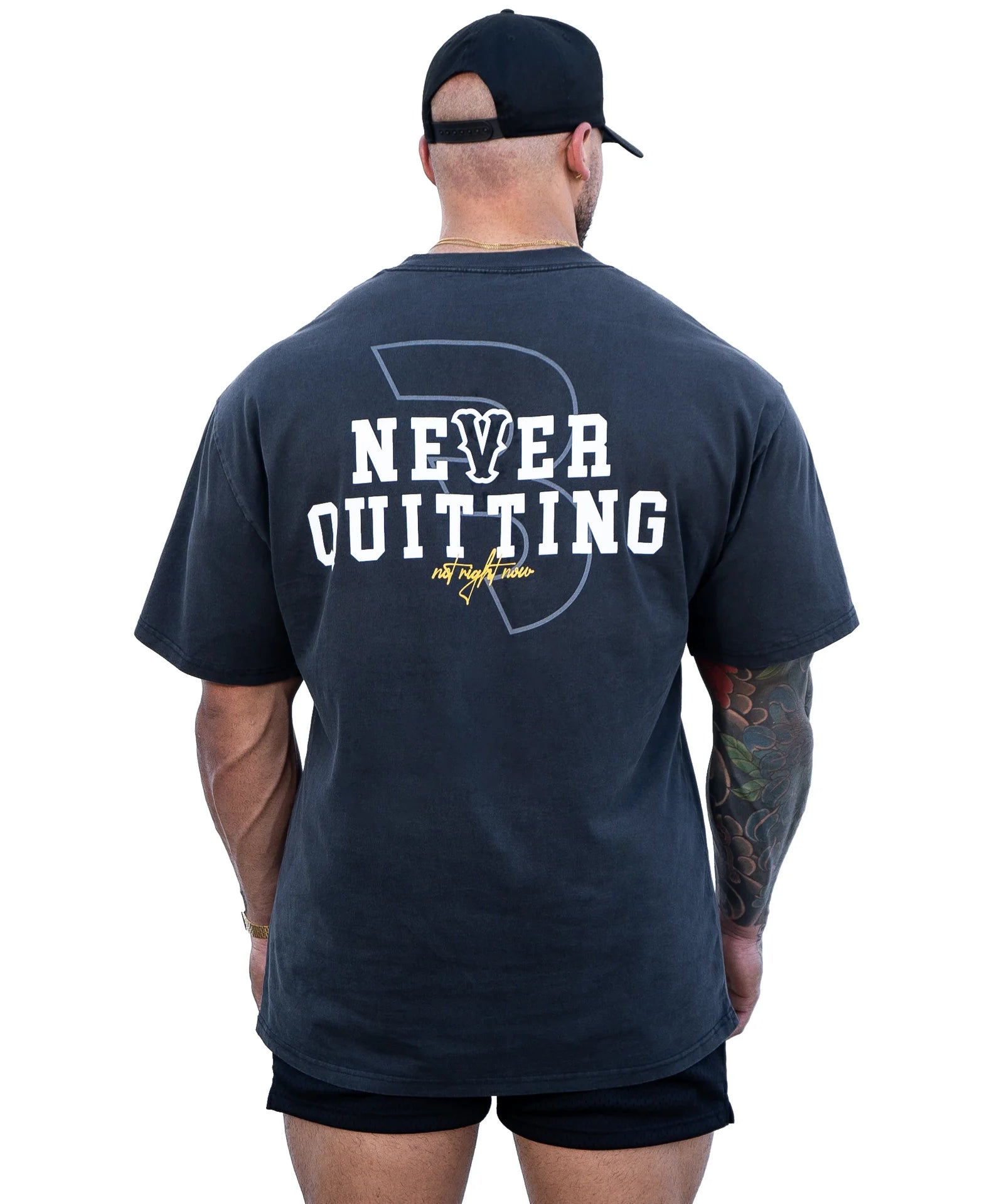 NEVER QUITTING T-SHIRT