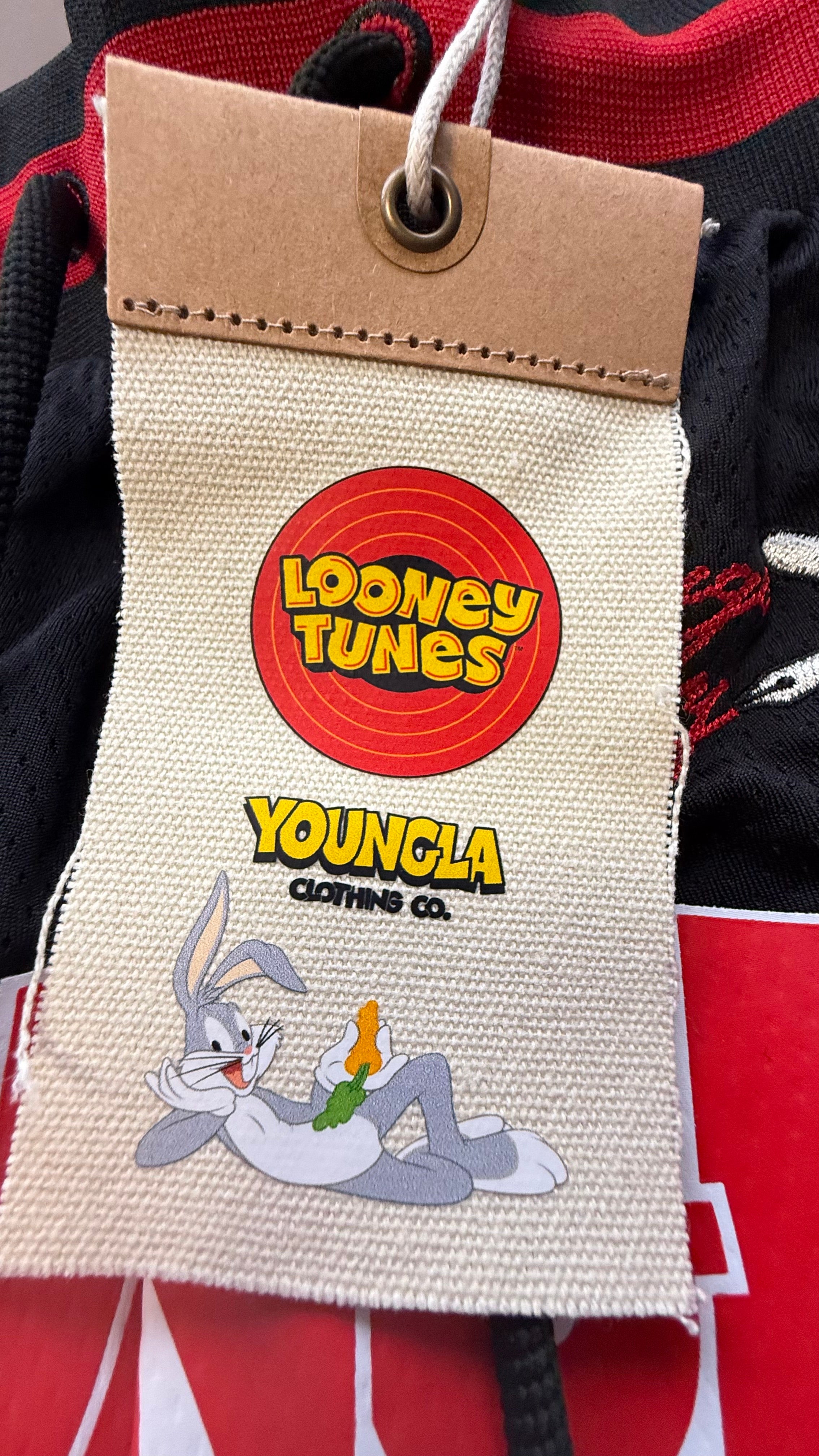 Shorts YLA Looney Tunes Embroidered Patch