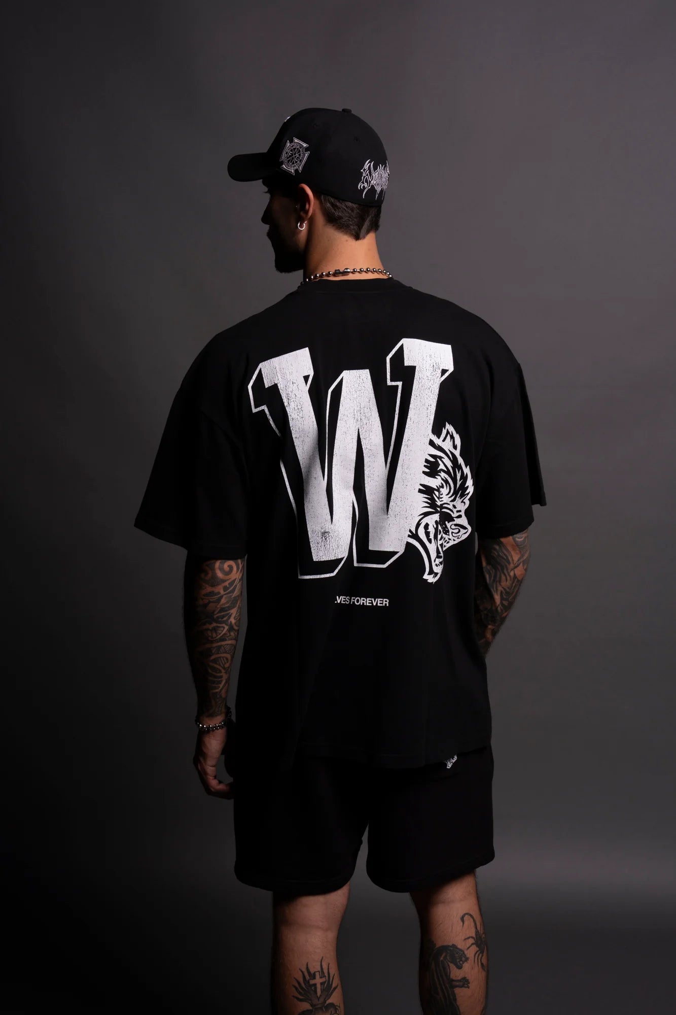 DARCSPORT - OUR STAMP "PREMIUM" OVERSIZED TEE IN BLACK