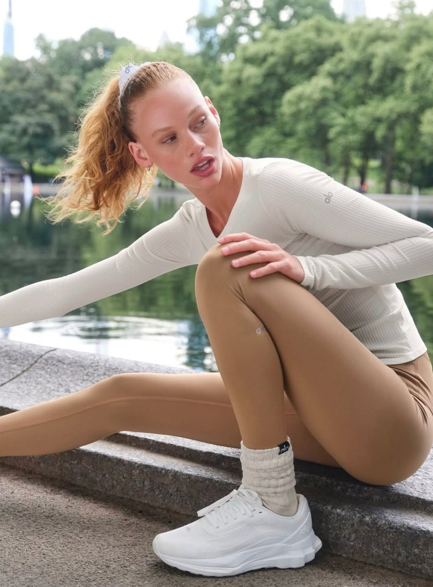 UNISEX SCRUNCH SOCK BONE