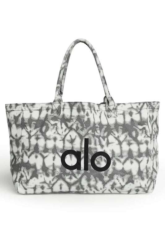 ICONIC SHOPPER TOTE