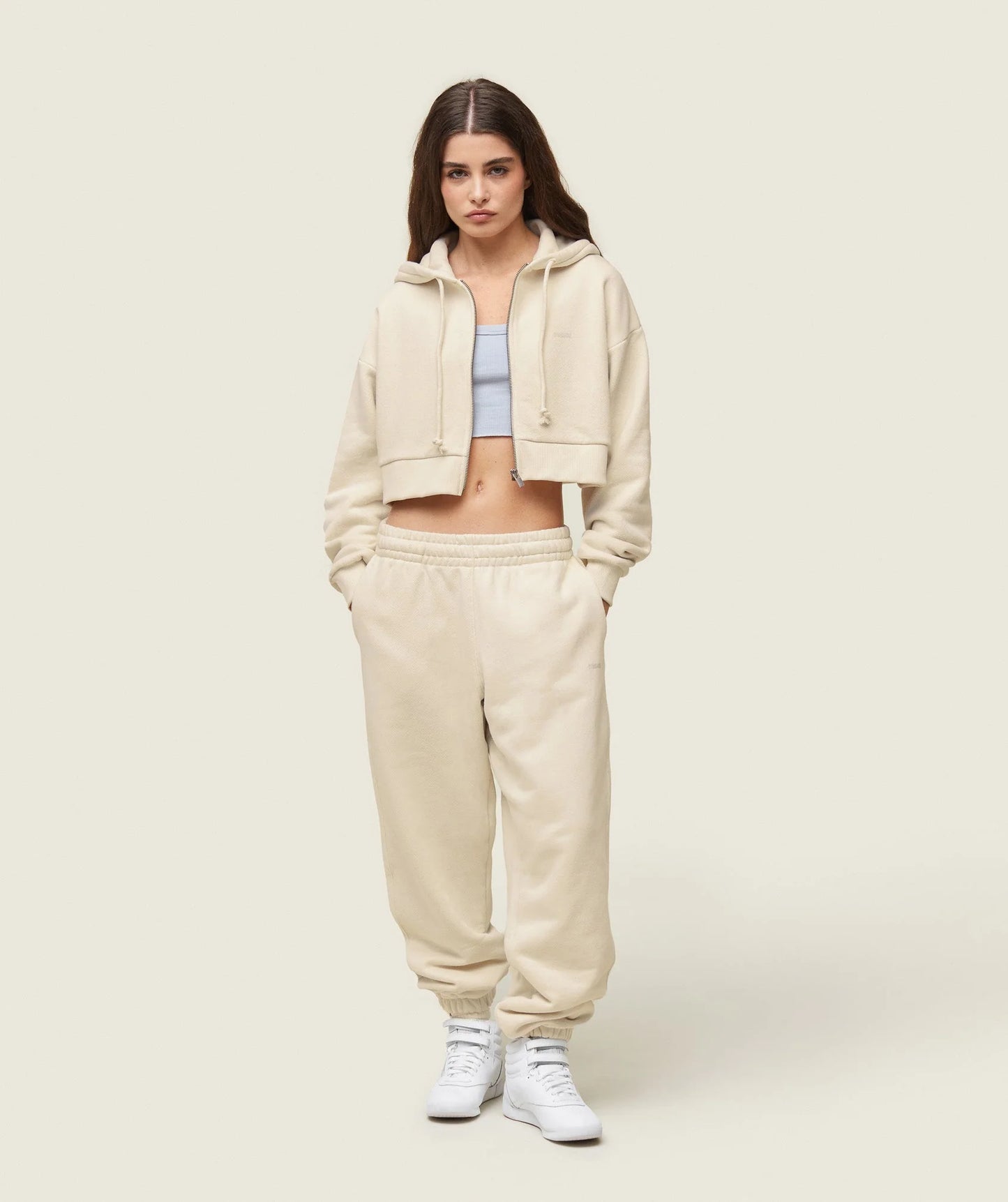 EVERYWEAR CROPPED ZIP HOODIE