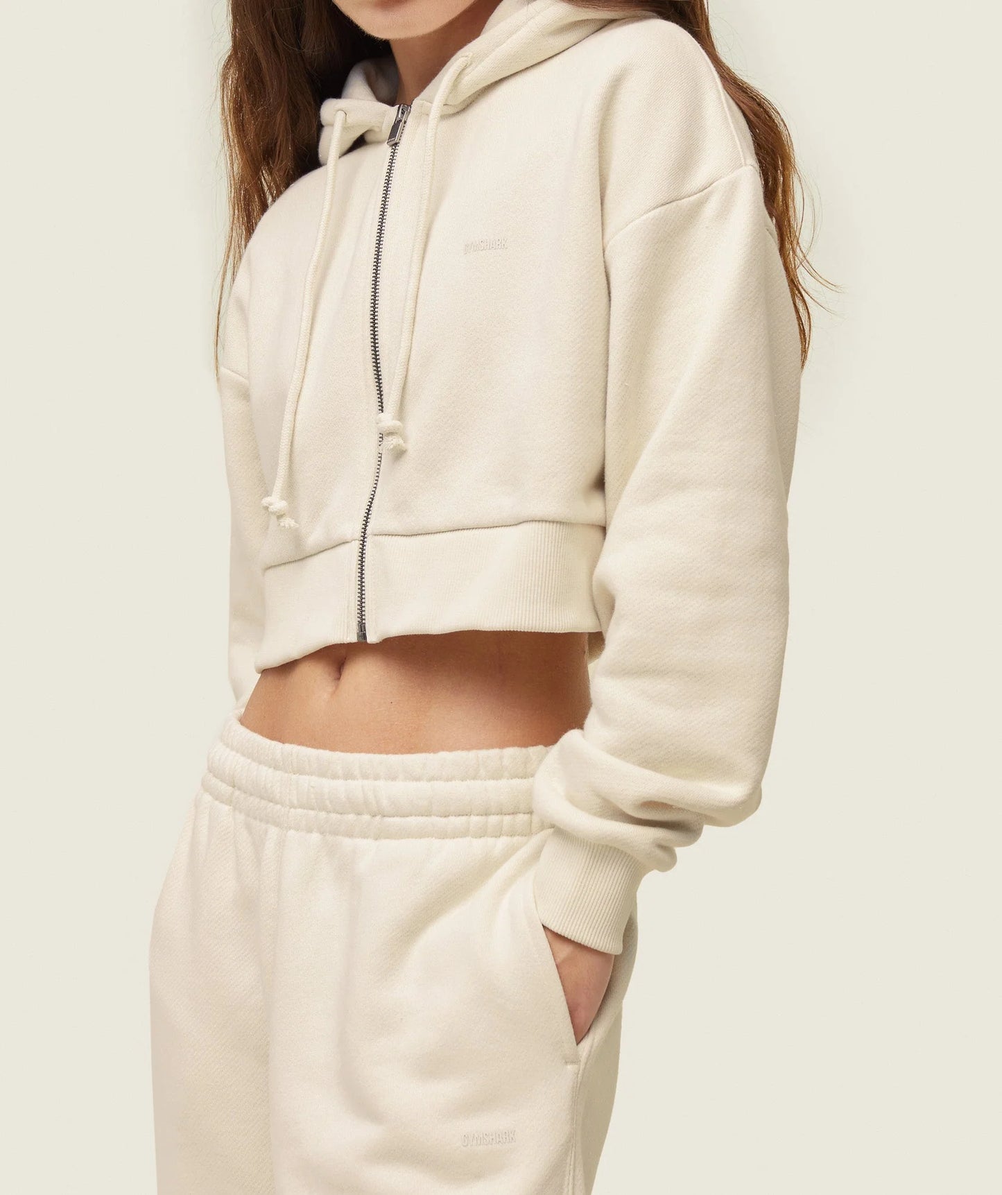 EVERYWEAR CROPPED ZIP HOODIE