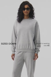 Accolade Crew Neck Pullover – Negro