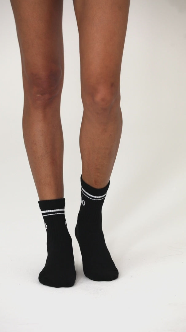 UNISEX HALF-CREW THROWBACK SOCK BLANCAS